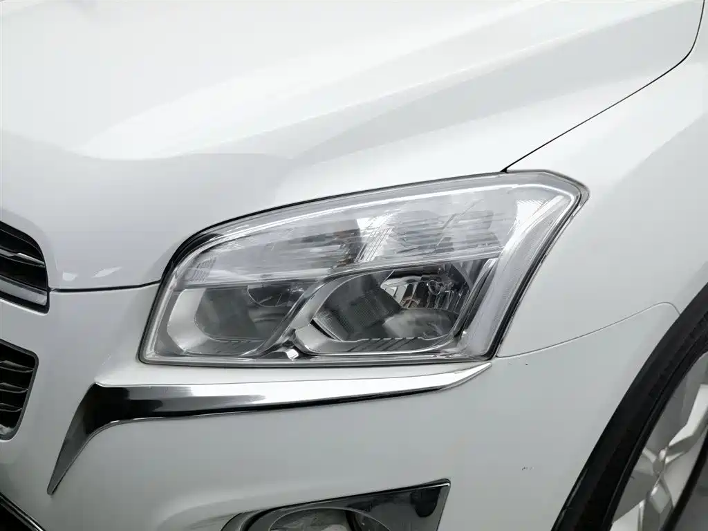 Tracker 1.4 T Auto 2 WD Luxury