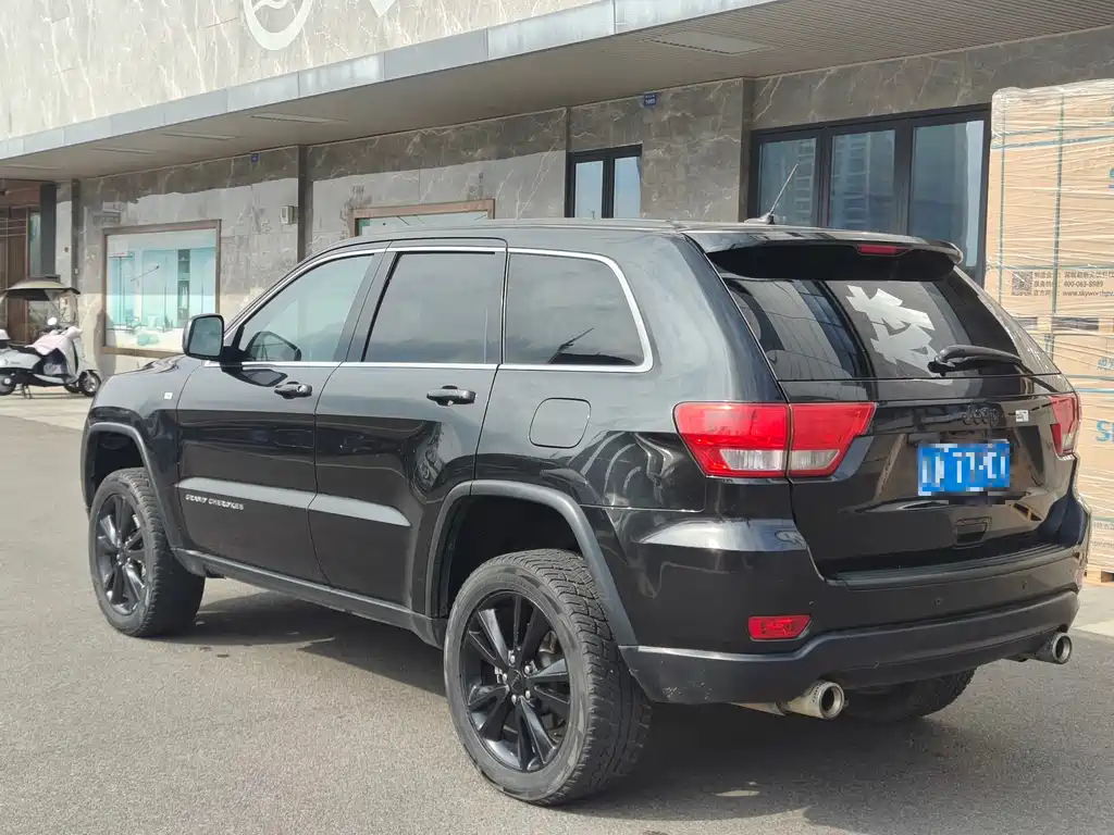 Grand Cherokee (Import) 大切诺基进口 2012款 3.6 L 梦十珍藏版
