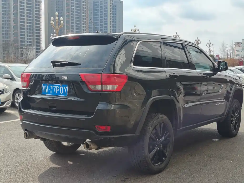 Grand Cherokee (Import) 大切诺基进口 2012款 3.6 L 梦十珍藏版