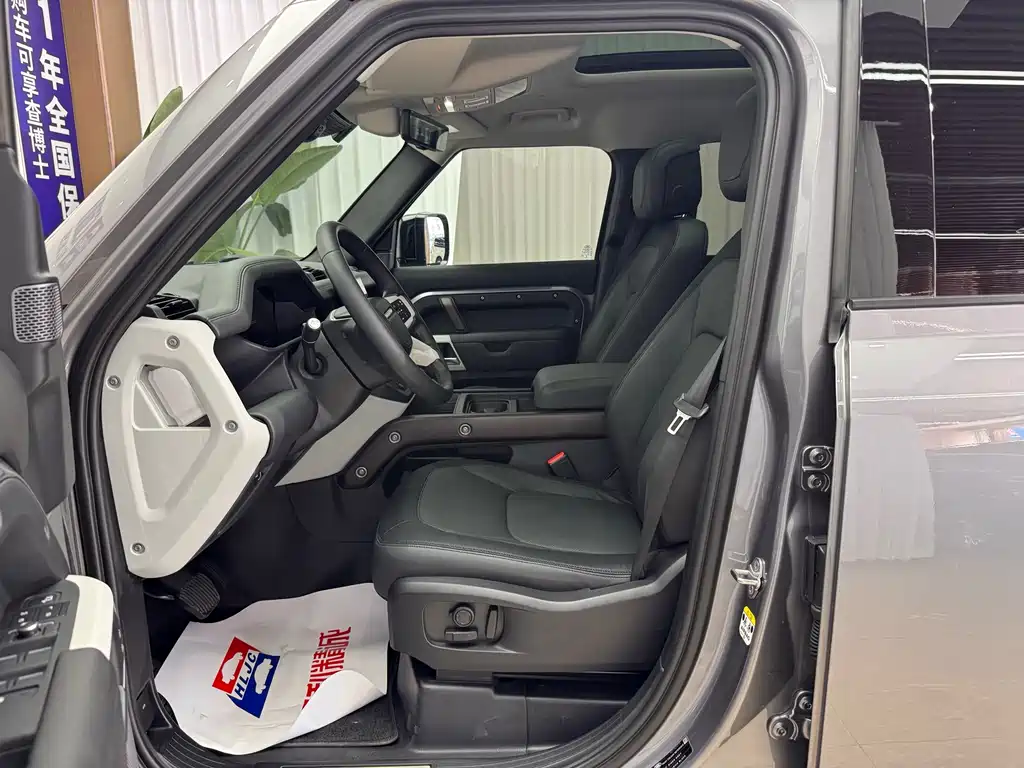 Land Rover Defender 110 3.0 T P400 X-DYNAMIC HSE