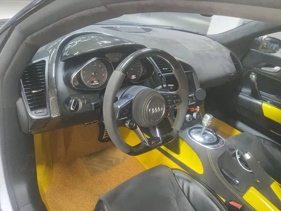 Audi R8 Spyder 4.2 FSI quattro