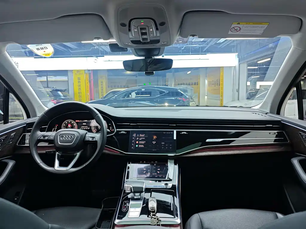 Audi Q7 55 TFSI quattro S line Sport