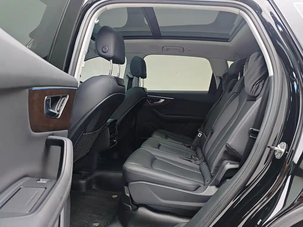 Audi Q7 55 TFSI quattro S line Sport