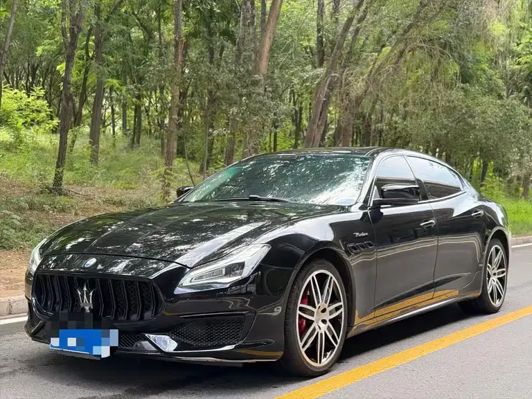 Maserati Quattroporte 3.0 T Standard