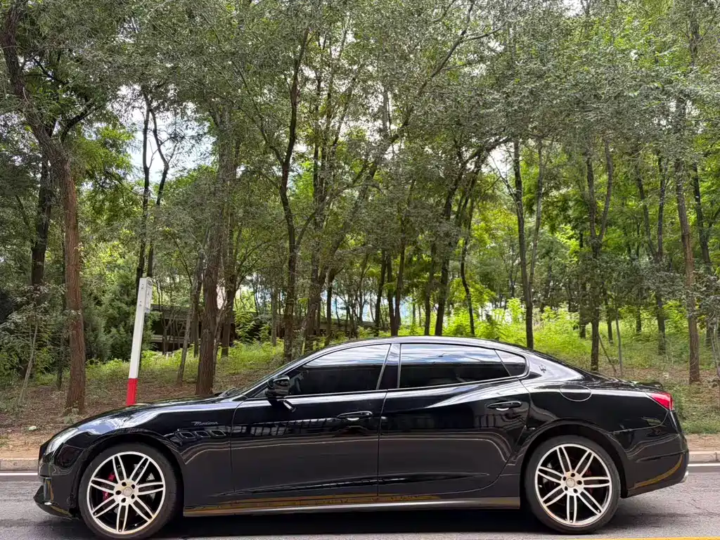 Quattroporte 3.0 T Standard