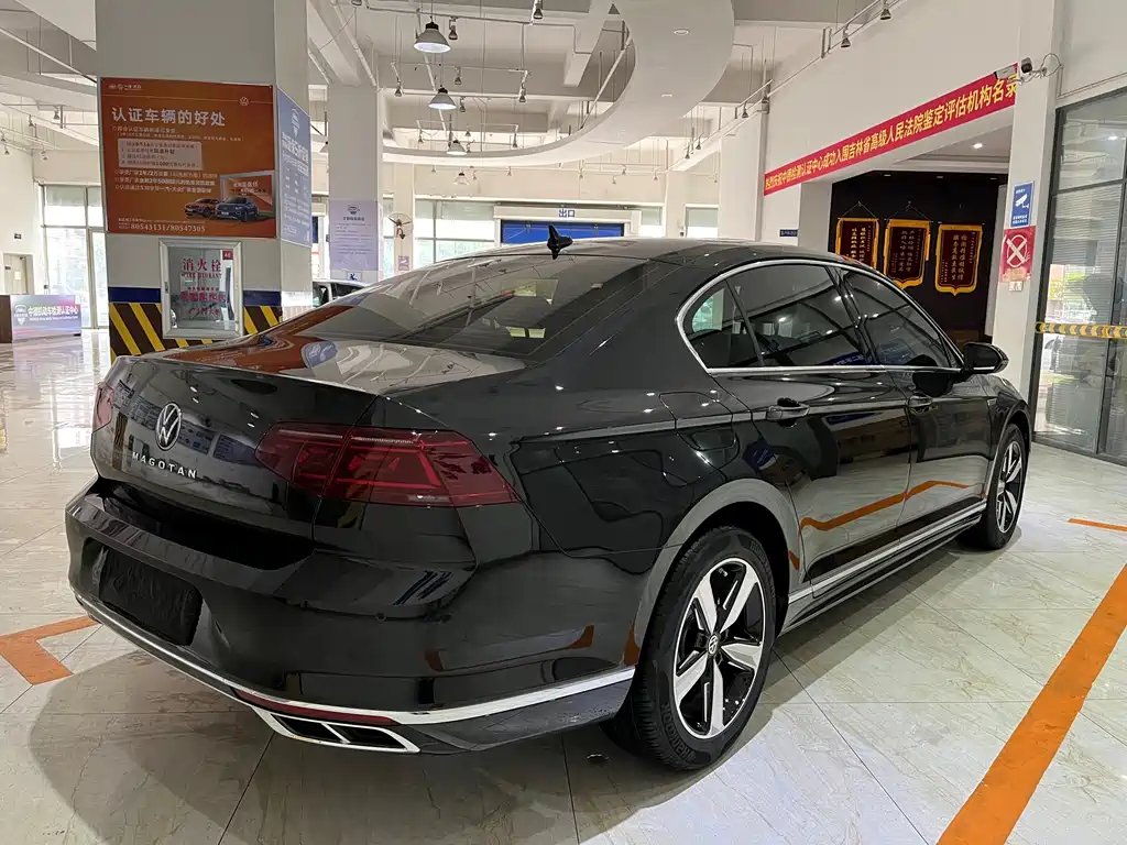 Magotan 200 10 K Commemorative 280 TSI DSG Comfort