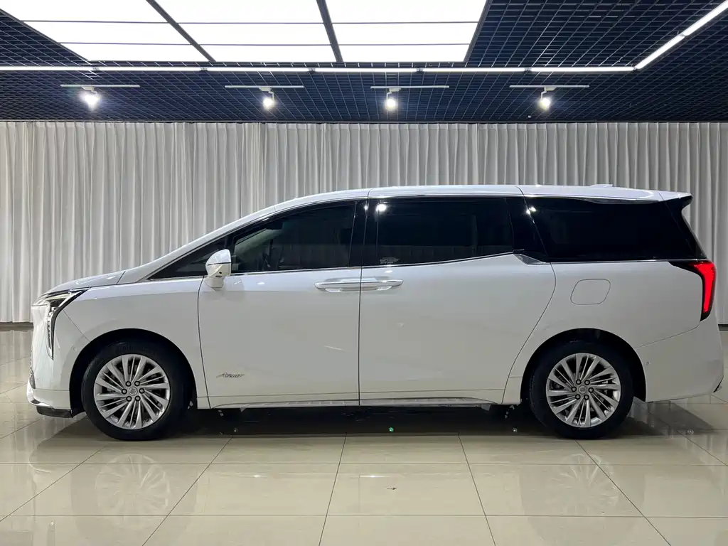 Century 2.0 T 6-seat Heritage