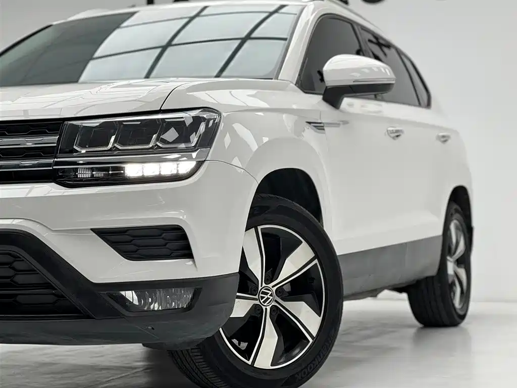Tharu 280 TSI 2 WD Comfort