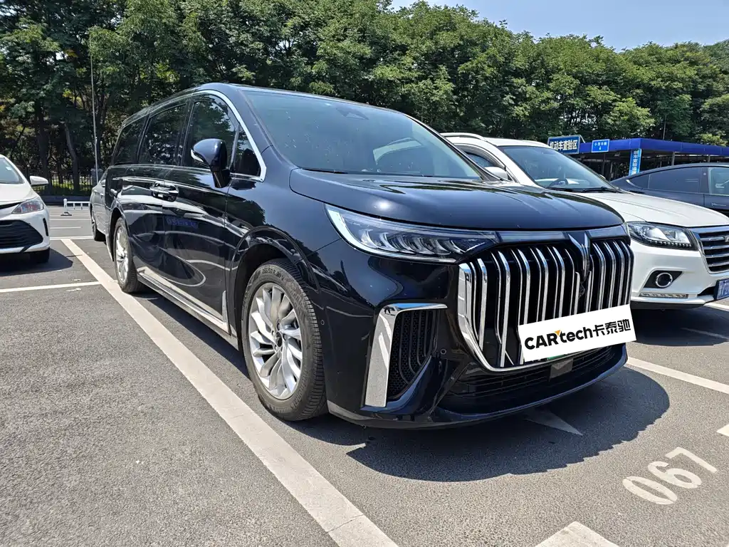 Voyah Dreamer PHEV Ultra Long Range Distinguished
