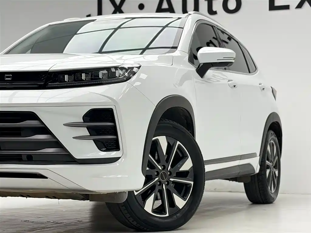Exeed Zhuifeng Ride the Wave 1.5 T CVT Royal Wind