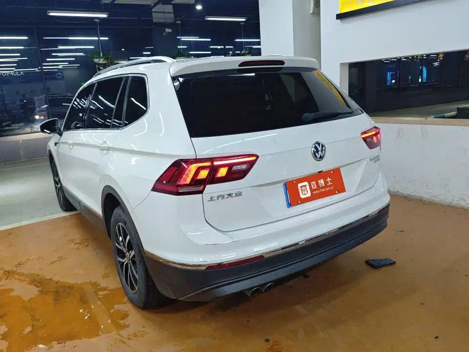 Tiguan L 330 TSI Auto 2 WD Luxury