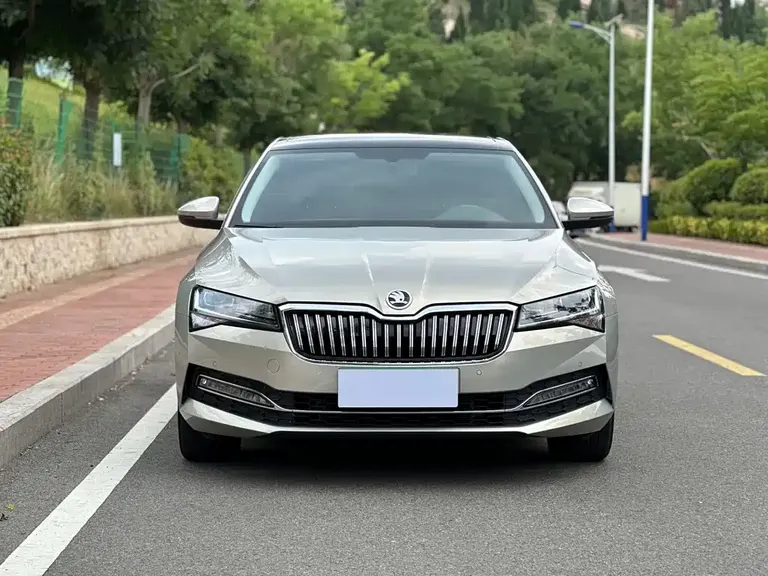 Skoda Superb TSI280 DSG Premium