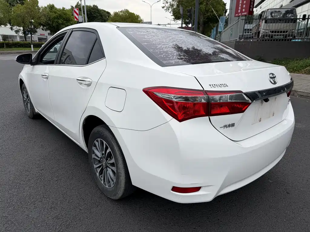 Corolla Facelift 1.2 T S-CVT GL-i