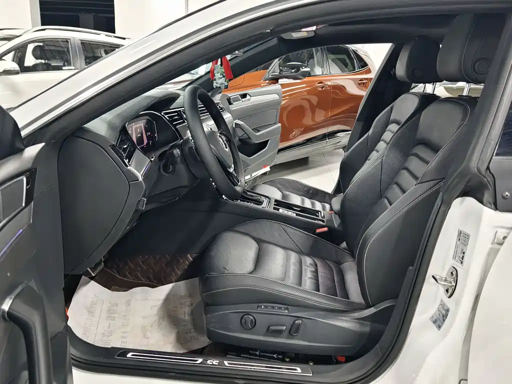 VW CC 330 TSI Charm Face CN-VI