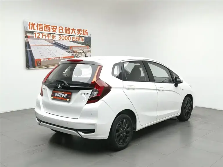 Honda Fit 1.5 L CVT Comfort Sunroof