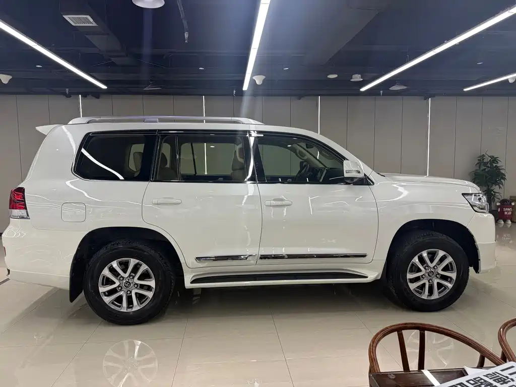 Land Cruiser (Import) 4.0 L Middle East
