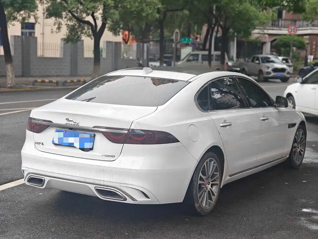 Jaguar XFL XFL 2.0 T P250 2 WD Premium Luxury