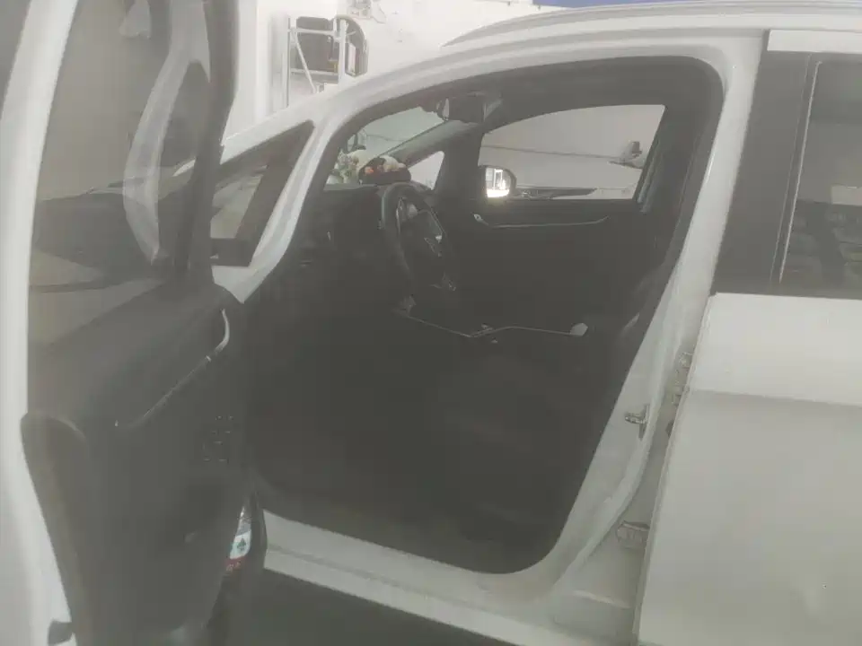 Vision X3 PRO 1.5 L CVT Distinguished