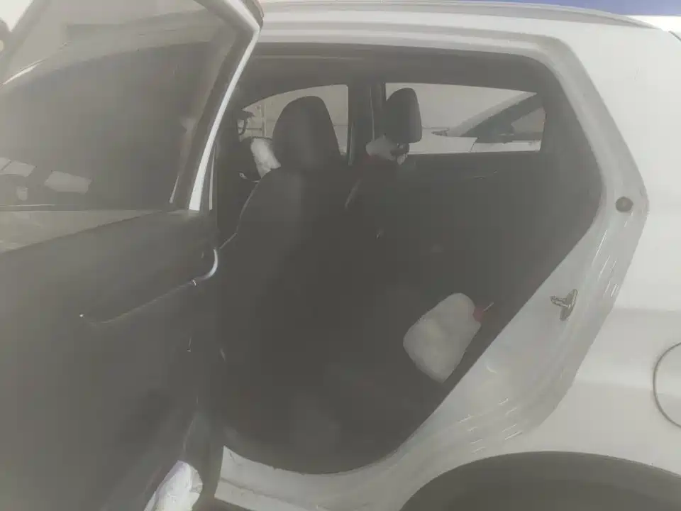 Vision X3 PRO 1.5 L CVT Distinguished