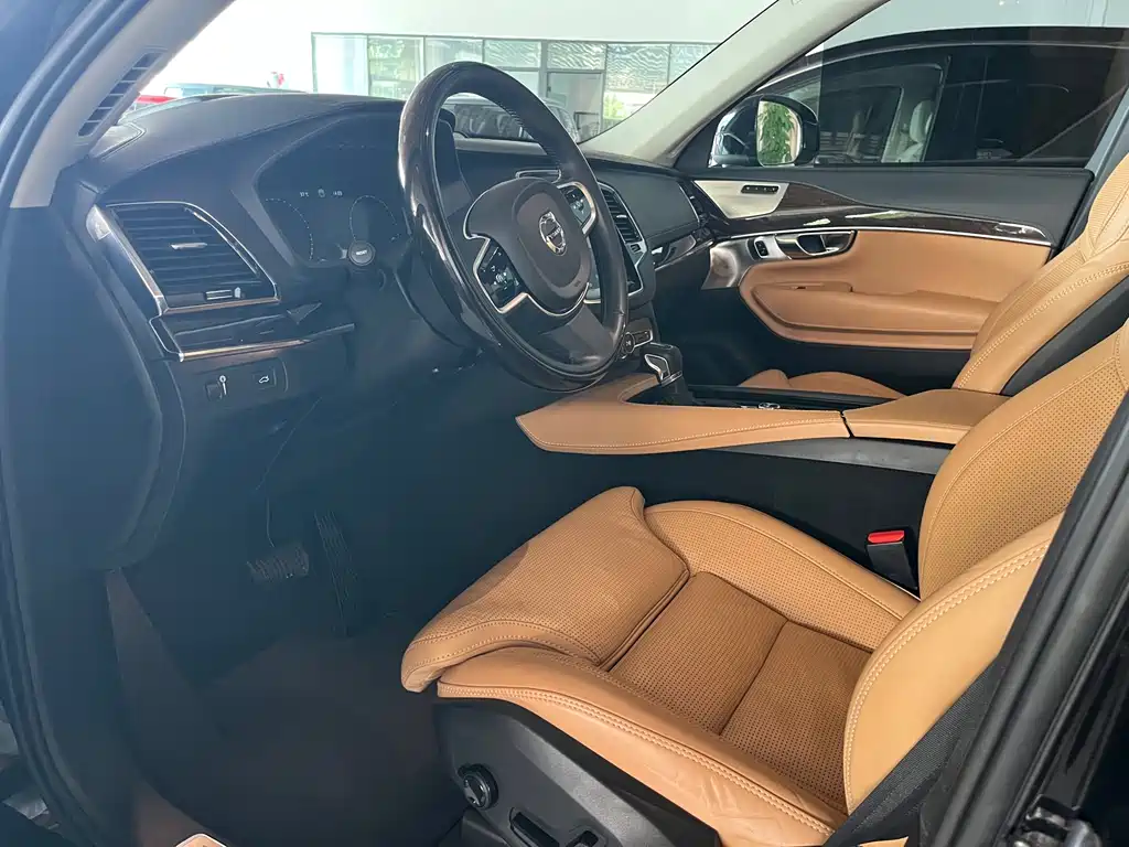 Volvo XC90 T6 Smart Supreme 7-seat