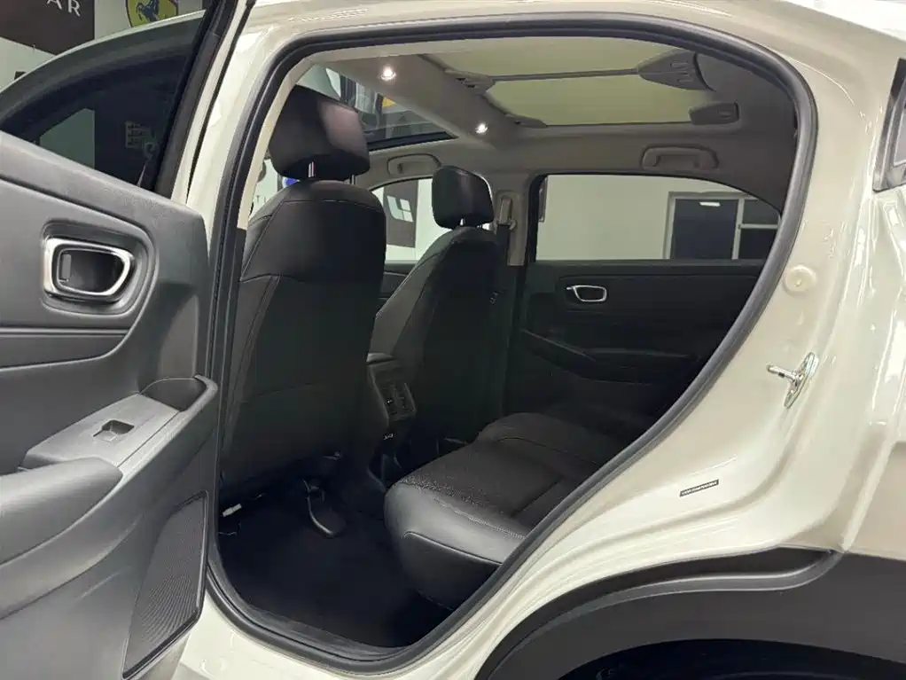 Vezel 1.5 L CVT Tech