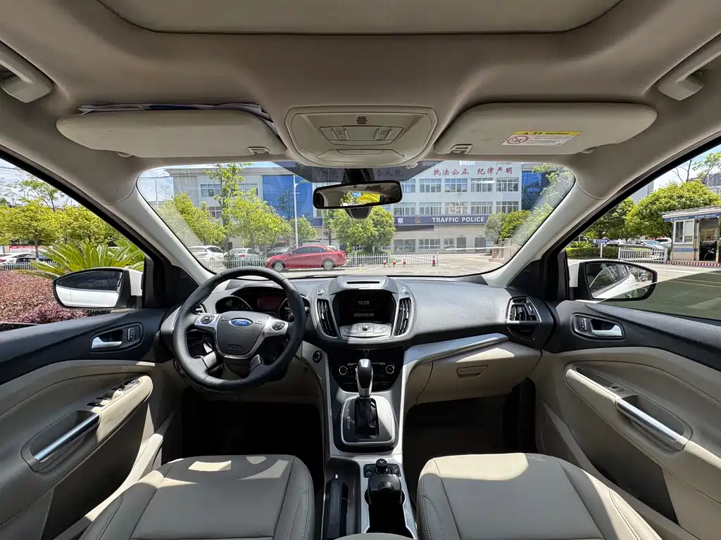 Kuga 1.5 L GTDi 4 WD Elite