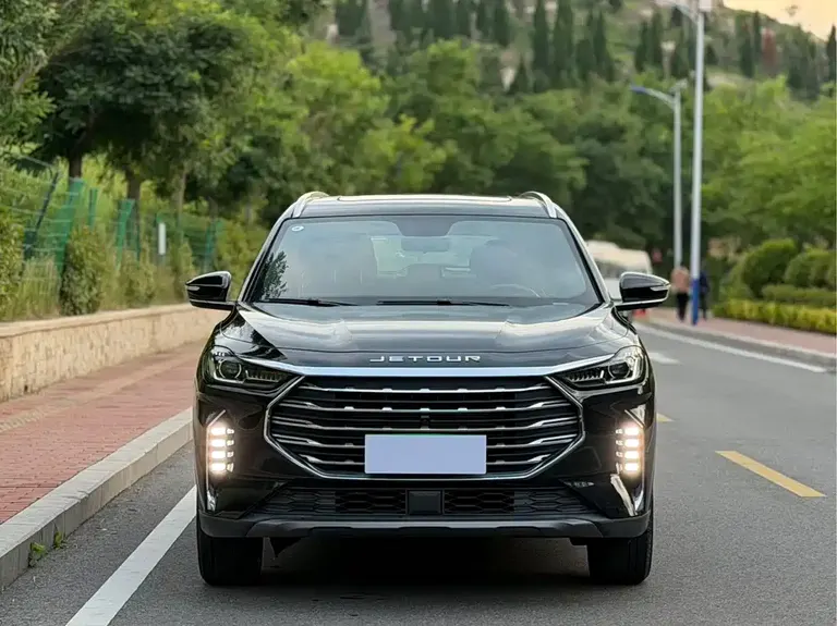 Jetour X70 PLUS 1.5 T DCT Mountain 5-seat