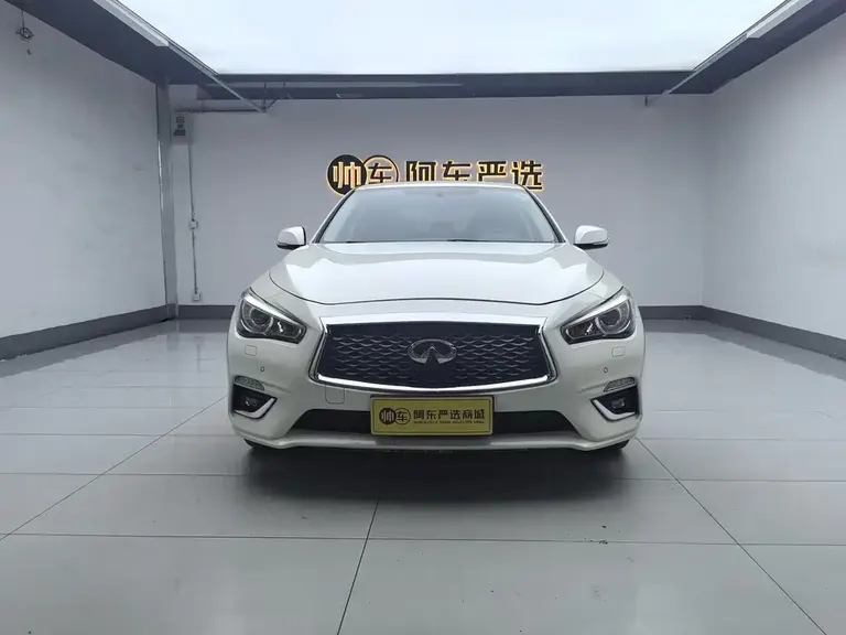 Infiniti Q50 L 2.0 T Comfort Enjoyment CN-VI