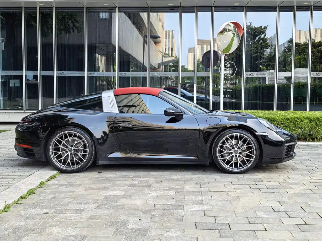 Porsche 911 Targa 4 3.0 T