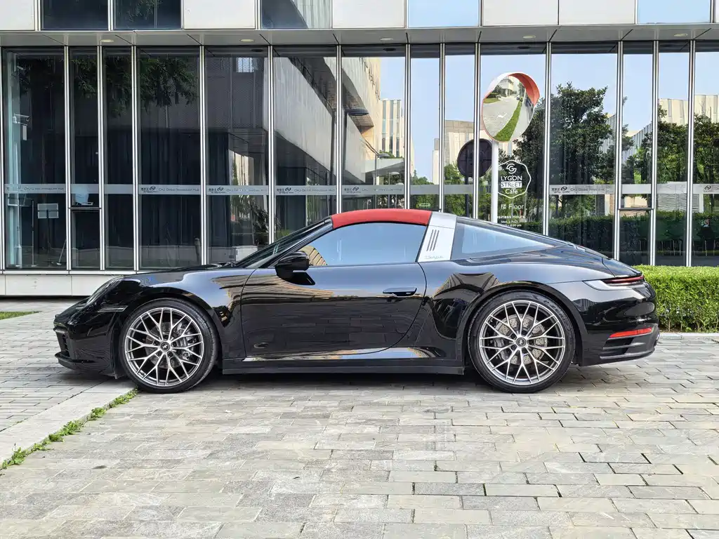 Porsche 911 Targa 4 3.0 T