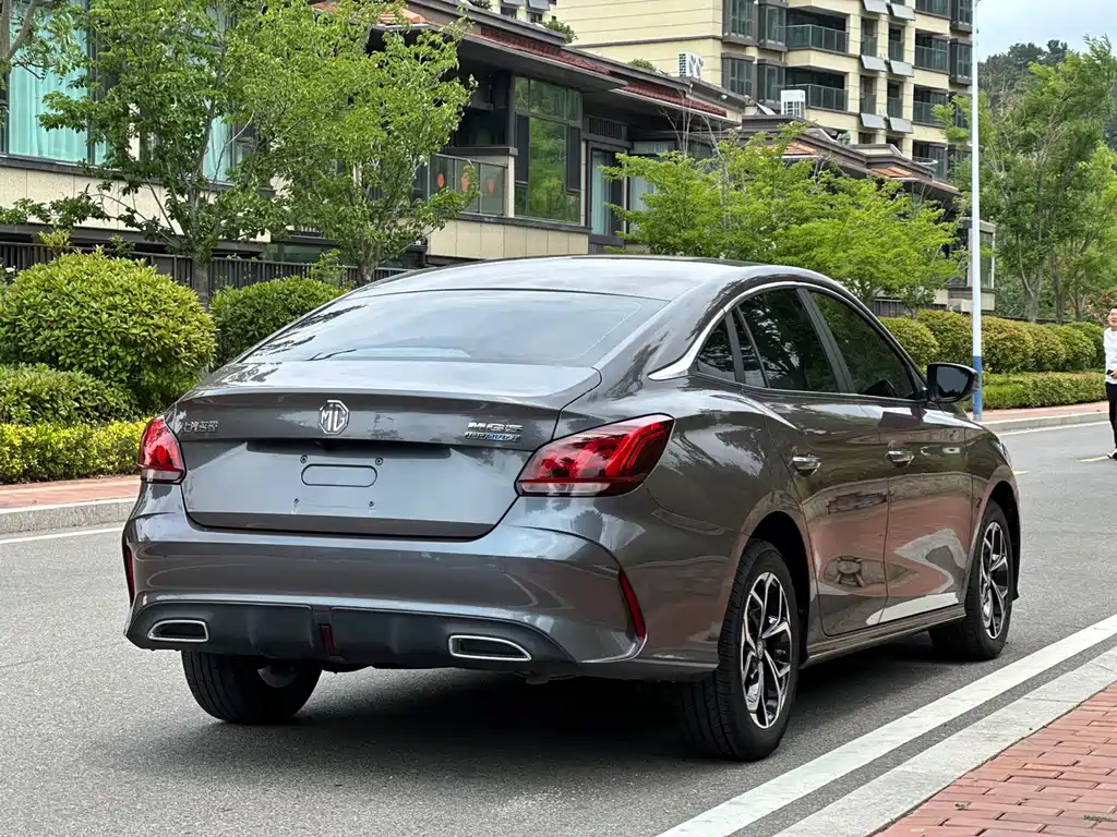 MG5 Facelift 180 DVVT CVT Youth Luxury