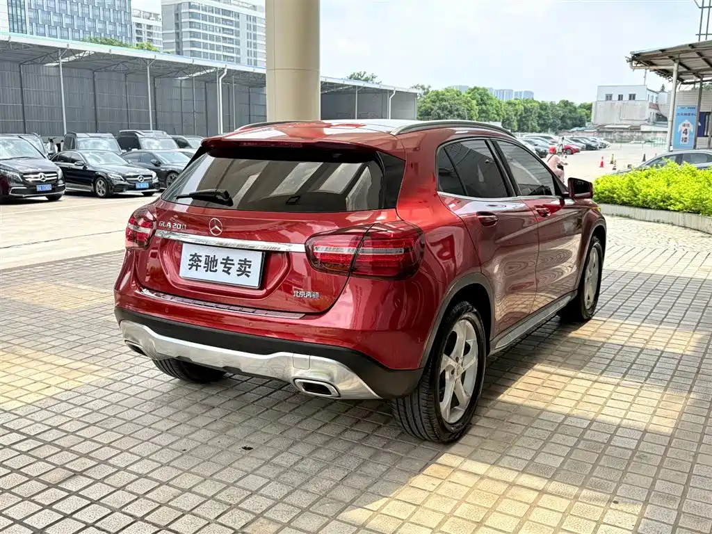 Mercedes-Benz GLA GLA 200 Dynamic