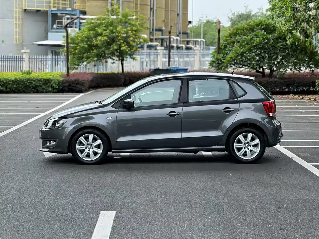 Polo 1.6 L Auto Premium Cool