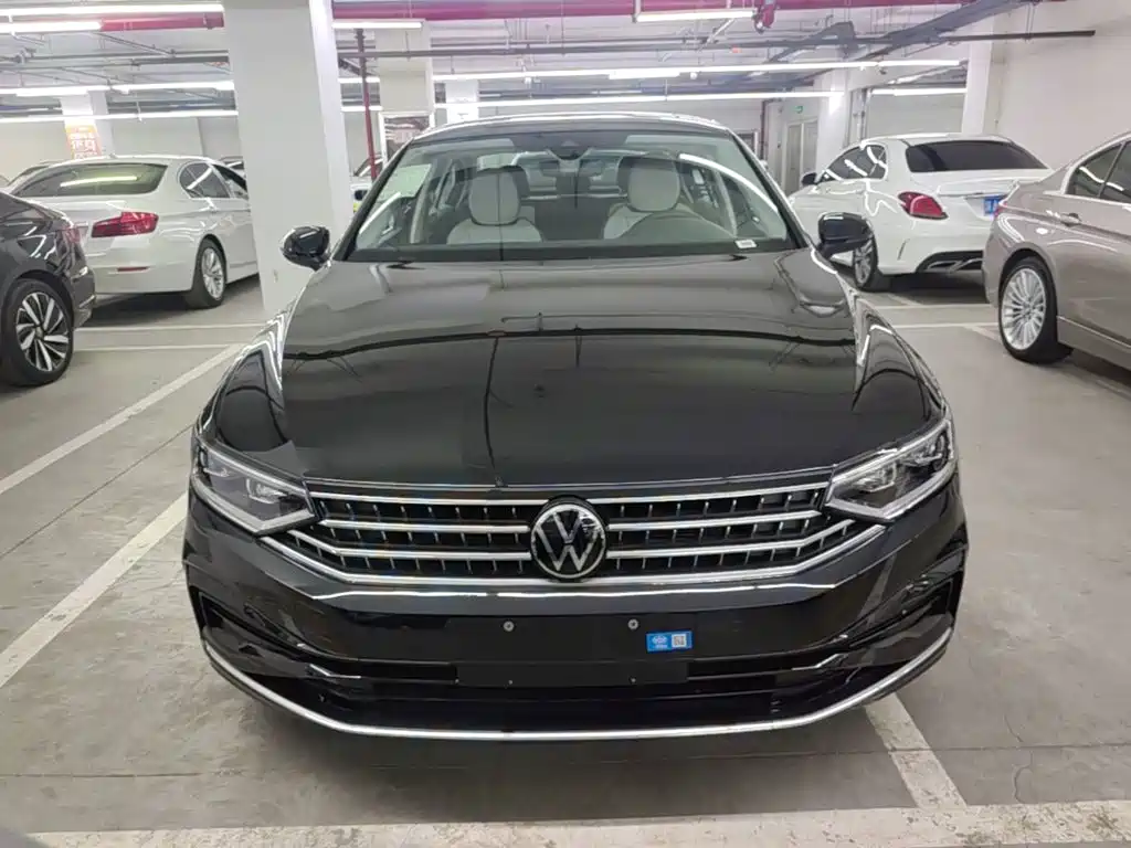 Magotan 3000 10 K Selected 380 TSI DSG Luxury
