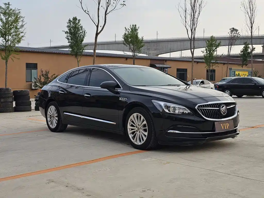 LaCrosse Facelift 28 T Elite