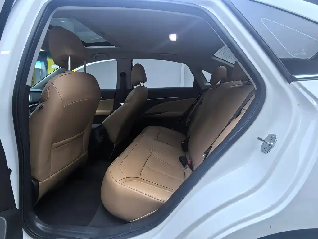 Excelle GT 18 T Auto Flagship