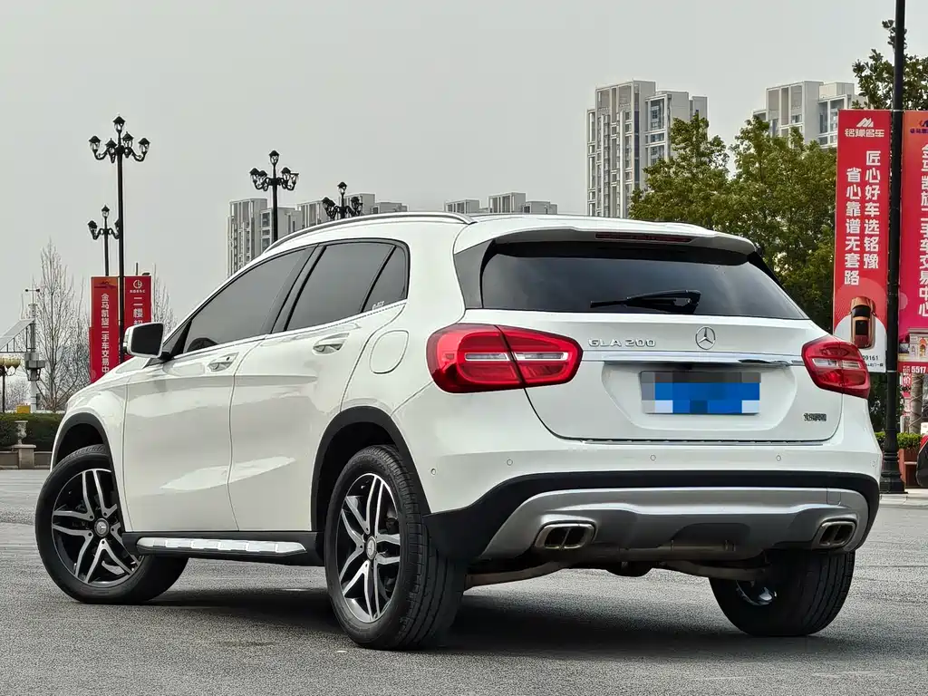 Mercedes-Benz GLA GLA 200 Fashion