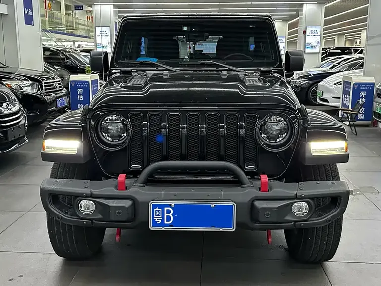 Jeep Wrangler 2.0 T Highland 4-door