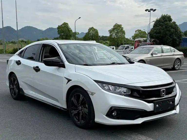 Honda Civic 220 TURBO CVT Ignite Motion CN-VI