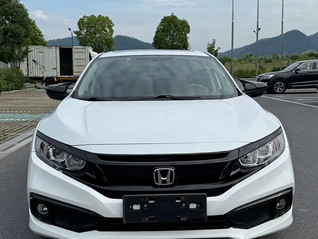 Civic 220 TURBO CVT Ignite Motion CN-VI