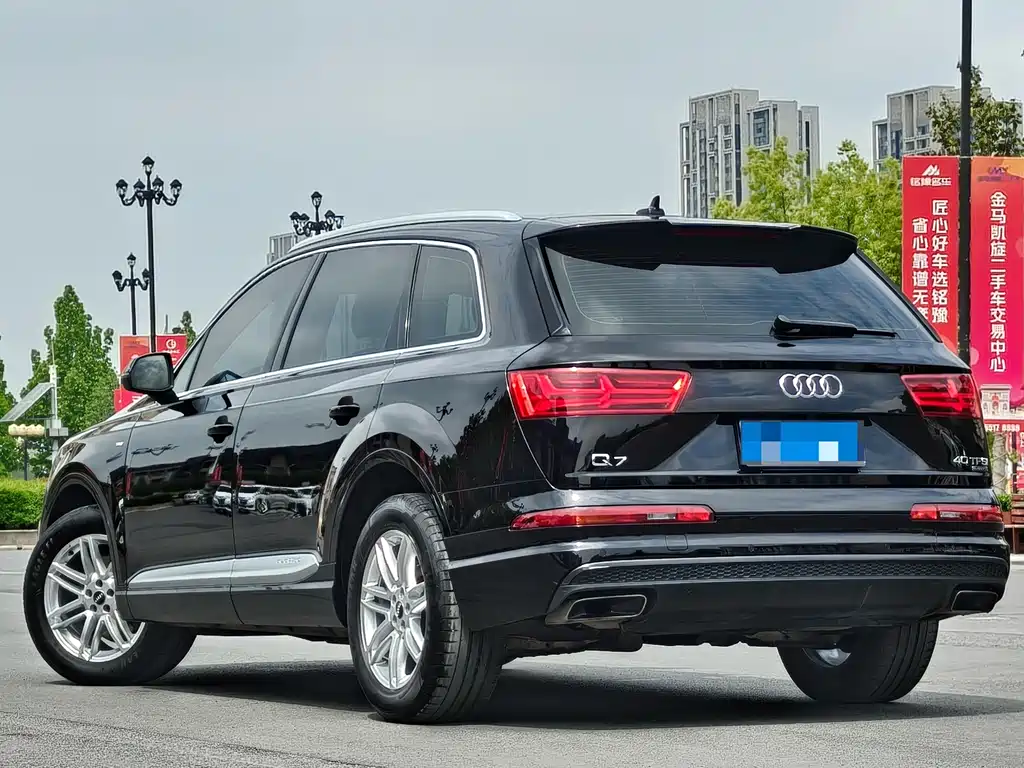 Audi Q7 40 TFSI S line Sport