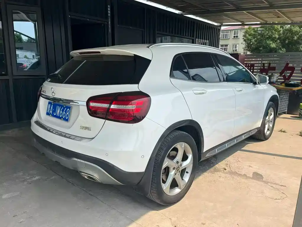 Mercedes-Benz GLA GLA 200 Dynamic