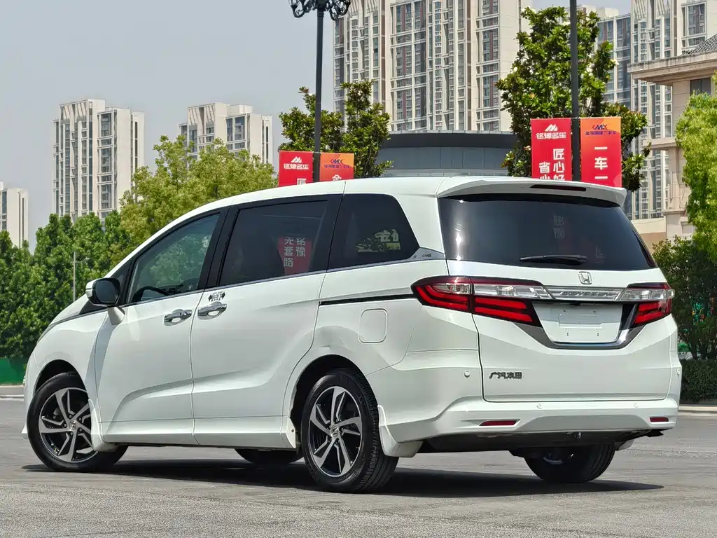 Odyssey Facelift 2.4 L Smart Enjoyment