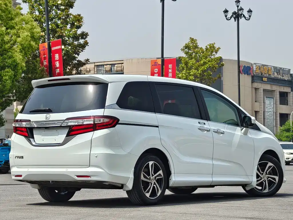 Odyssey Facelift 2.4 L Smart Enjoyment