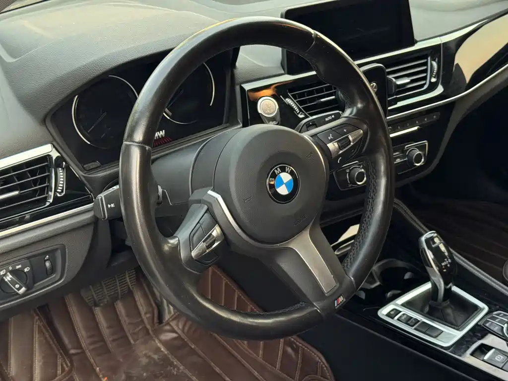 BMW 1 Series 120 i M Sport Night