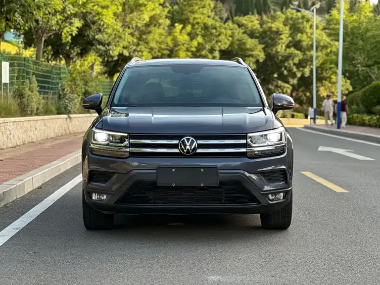 Volkswagen Tharu 280 TSI 2 WD Luxury