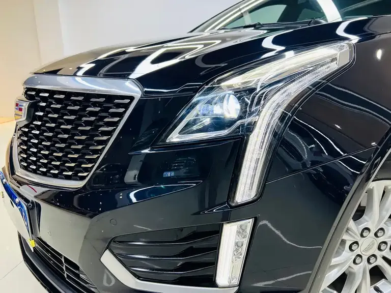 Cadillac XT5 28 T Tech