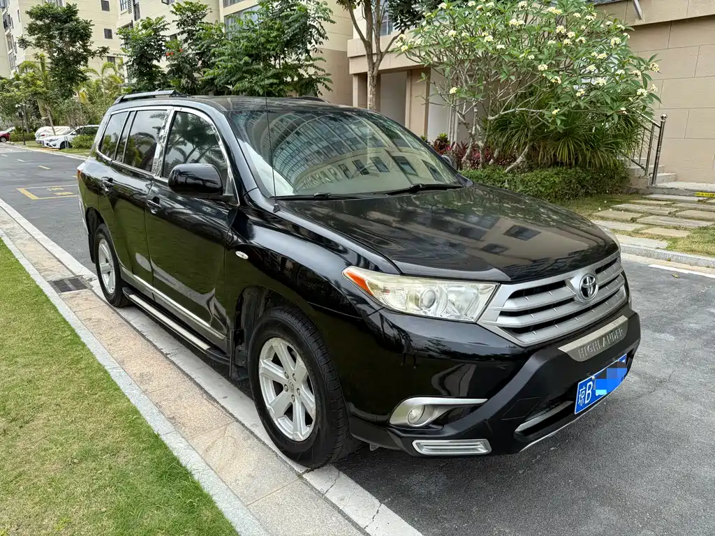 Highlander 2.7 L 2 WD 5-seat Elite