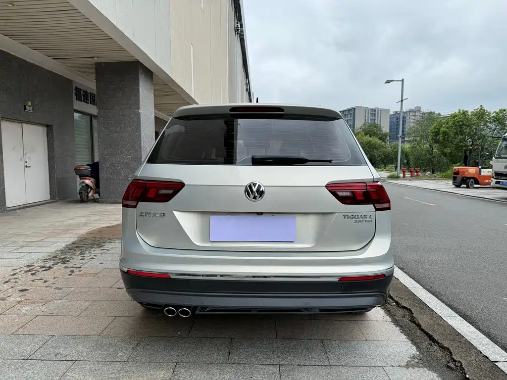 Tiguan L 330 TSI Auto 2 WD Luxury