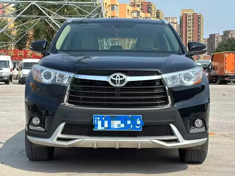 Toyota Highlander 2.0 T 4 WD Luxury 7-seat
